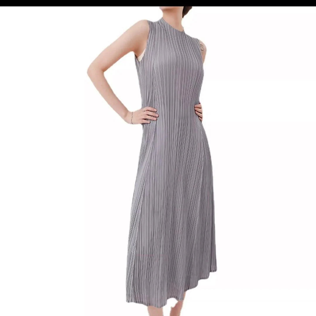 Lily Pleated Dress