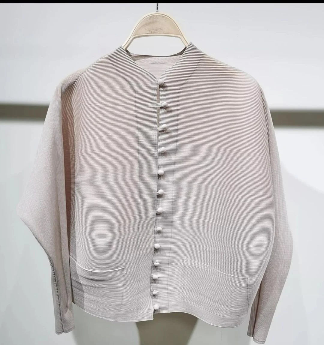 Gilla Pleated Top/Coat