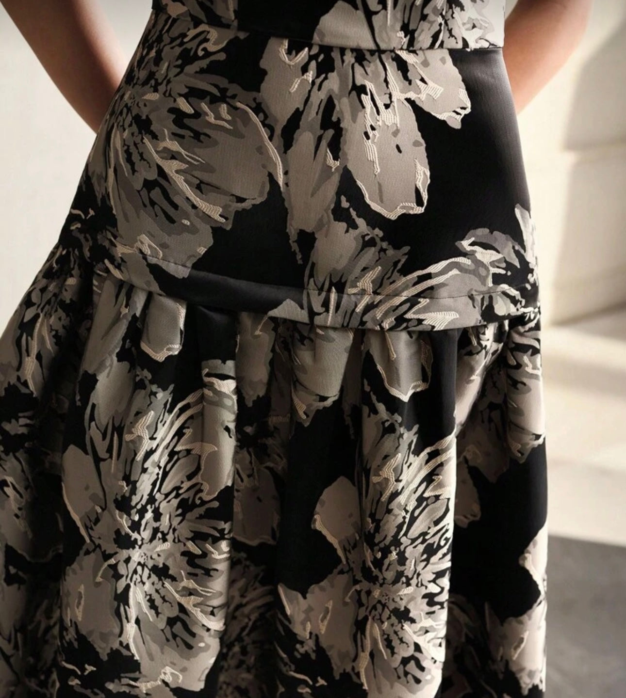 Lissa Dress