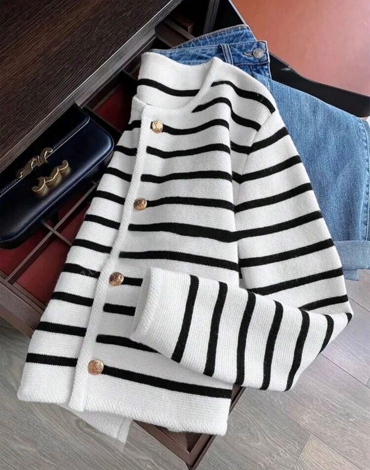 Vaness Cardigan